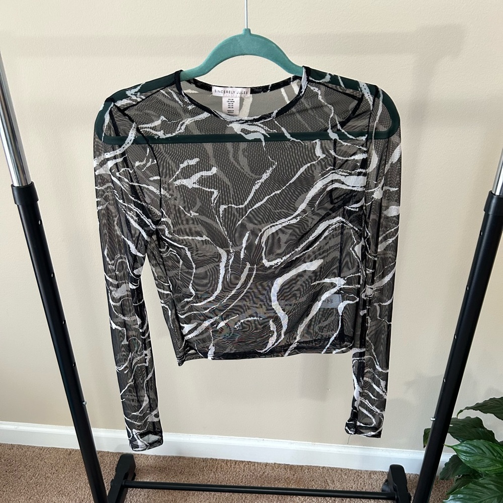 Going Out Mesh black top Size: Medium